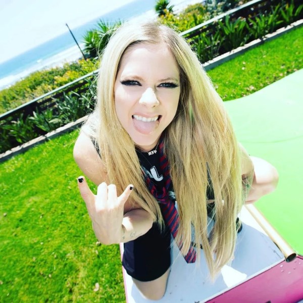 avril lavigne y2k