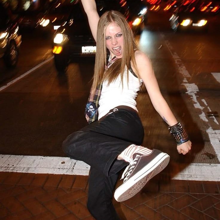 avril lavigne y2k